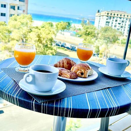 Modern Elegance With Sea Views In Central Tangier - Steps To Beach, Train And Attractions! Eksteriør bilde