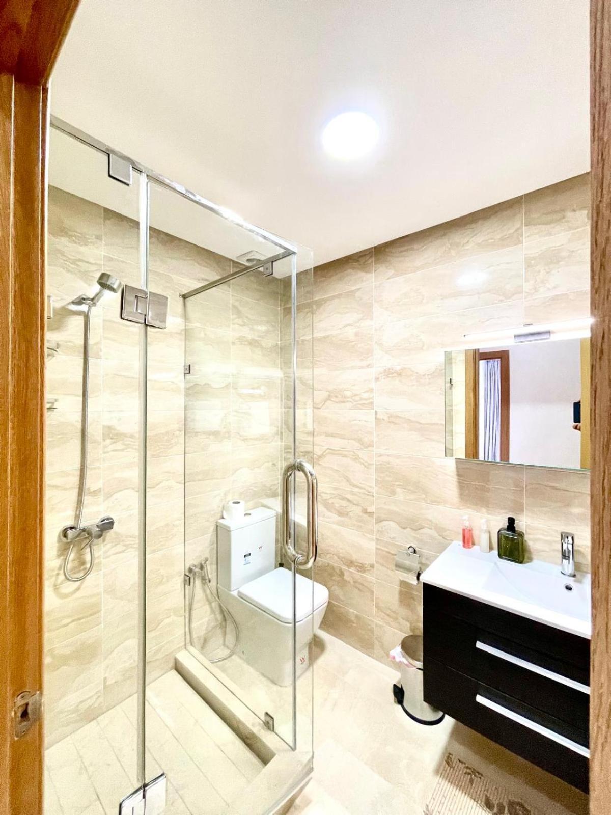 Modern Elegance With Sea Views In Central Tangier - Steps To Beach, Train And Attractions! Eksteriør bilde