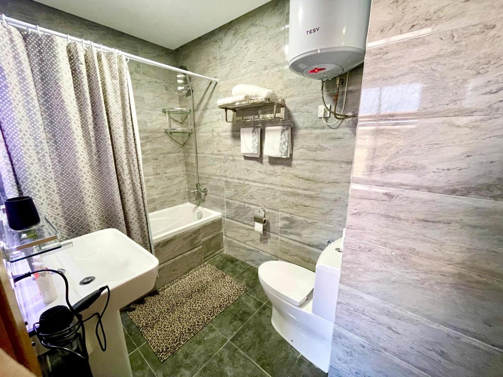 Modern Elegance With Sea Views In Central Tangier - Steps To Beach, Train And Attractions! Eksteriør bilde